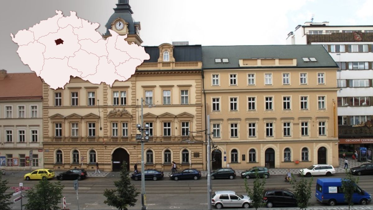 Policie vyšetřuje vysoké odměny na radnici Prahy 5